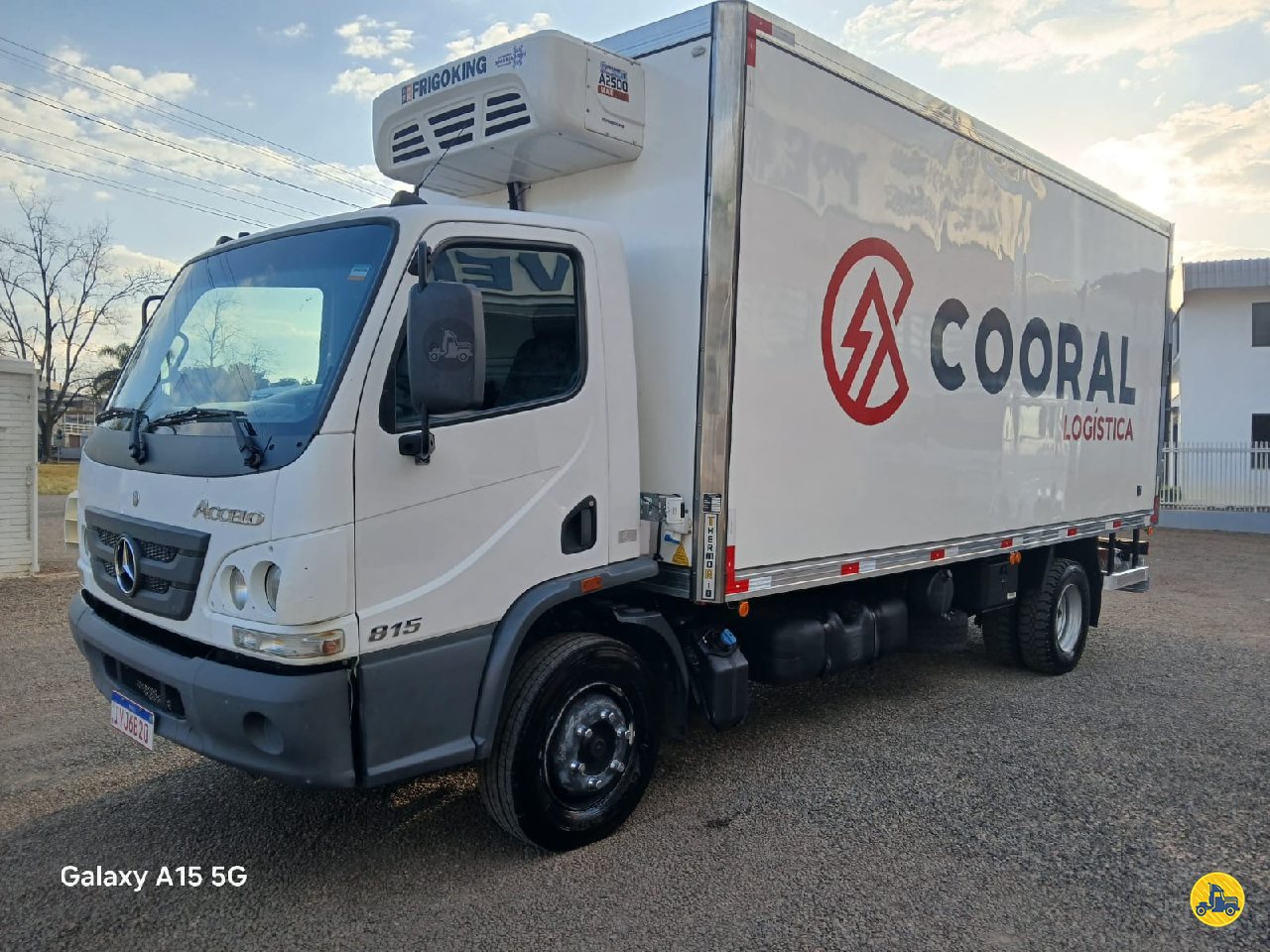 CAMINHAO MERCEDES-BENZ MB 815 Baú Frigorífico 3/4 4x2 Perin Veículos SARANDI RIO GRANDE DO SUL RS
